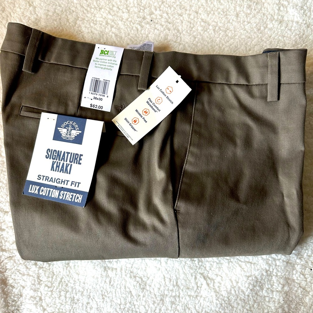 Dockers Straight Fit Khaki Pants 36X30 NWT